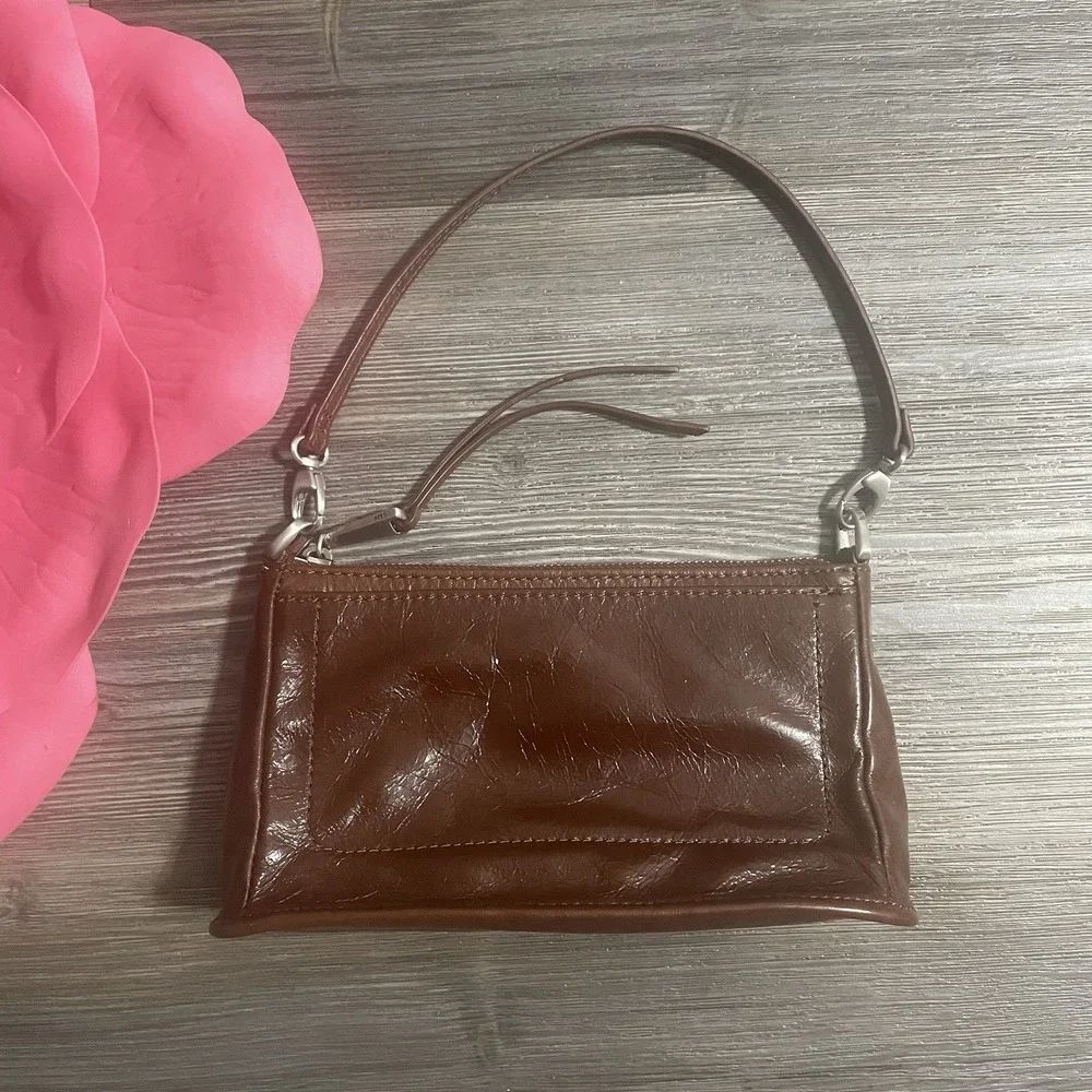 HOBO Cadence Leather CONVERTIBLE Crossbody Wristlet Shoulder Clutch In New Penny